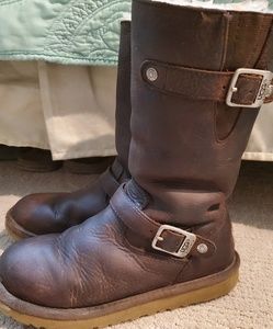 UGG girls boots (Kids size 2)